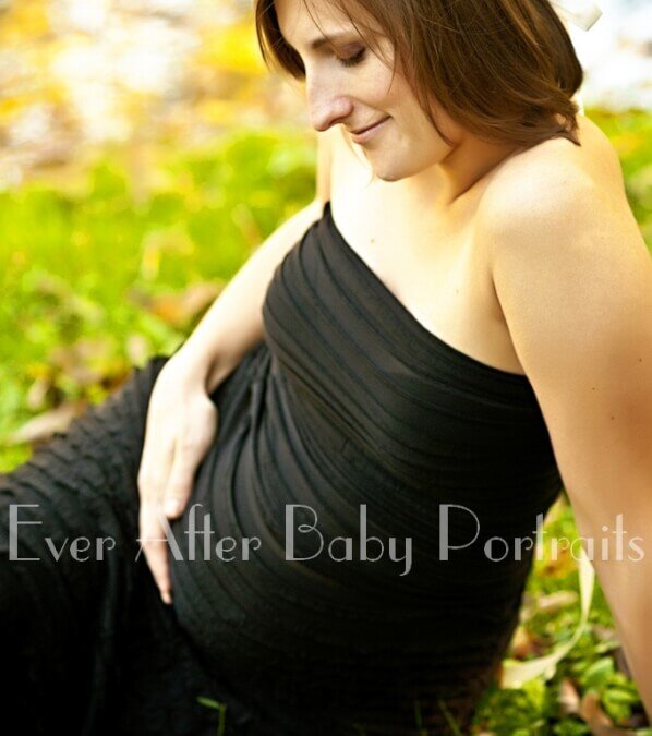 Newborn photographer near me | McLean VA | Professional photos | Outdoor Maternity Session