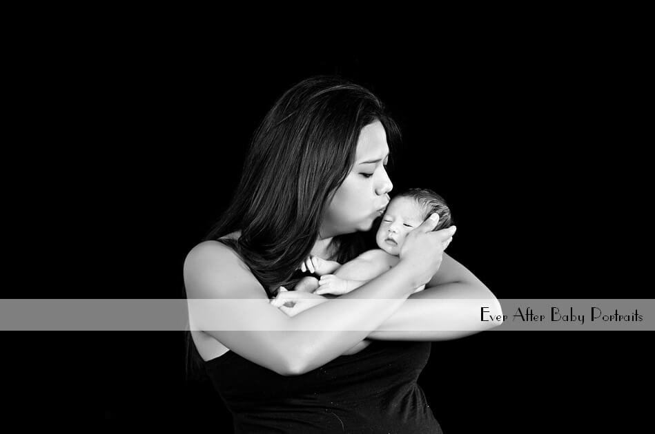 Decorate your child’s nursery with family and baby portraits | Northern VA Baby Photographer